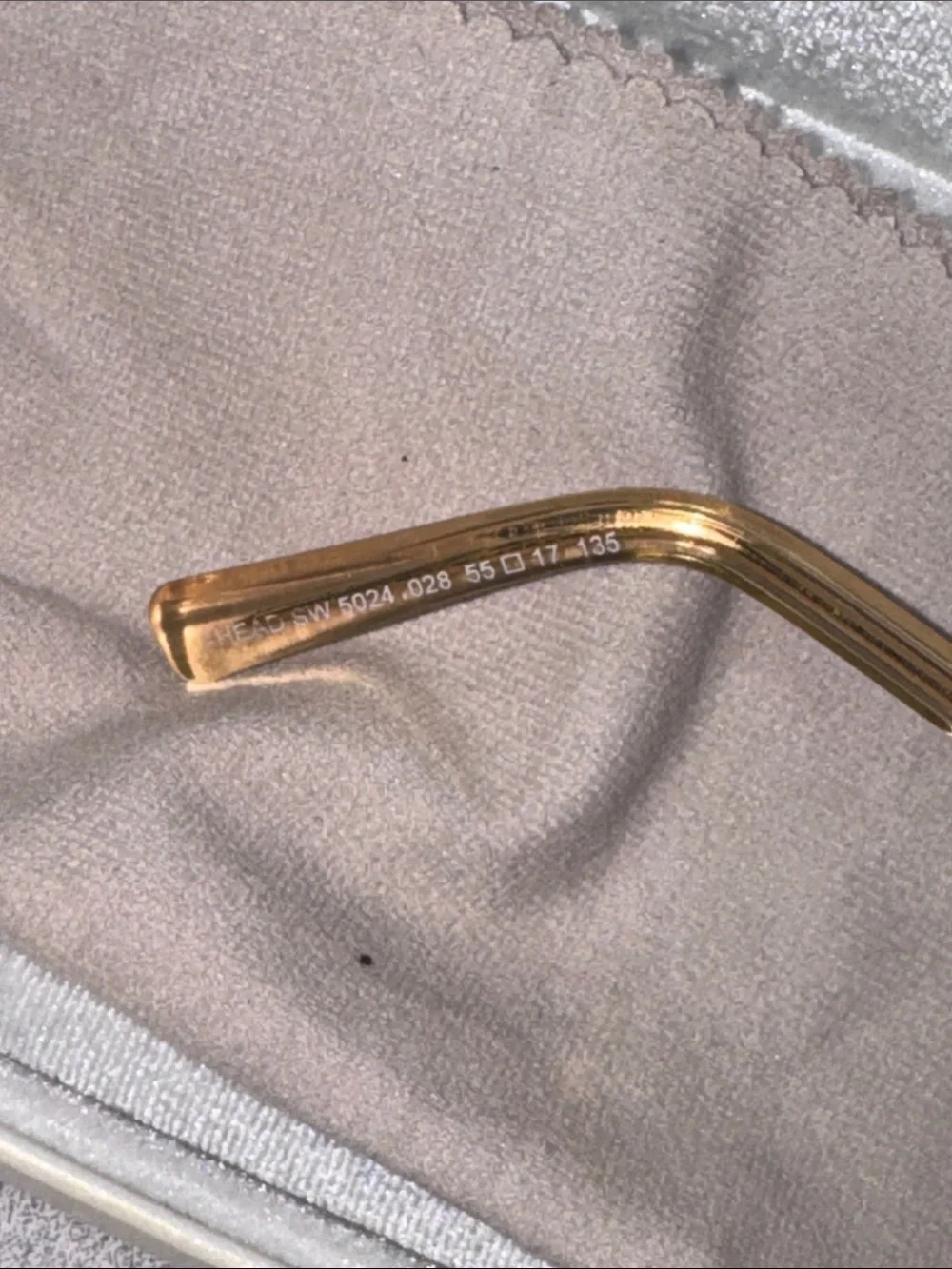 Swarovski chic rimless